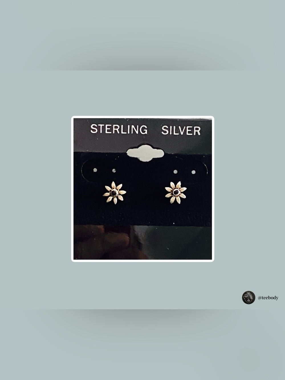 Vintage Sterling Silver Flower / Onyx Stud Earrings - Silver
